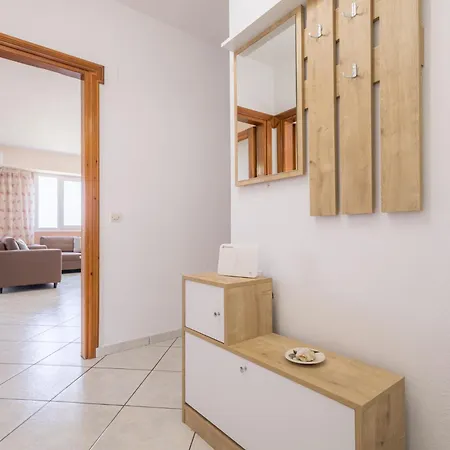 Regina's House Tatil Evi *