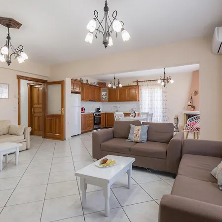 Regina's House Tatil Evi Skopelos