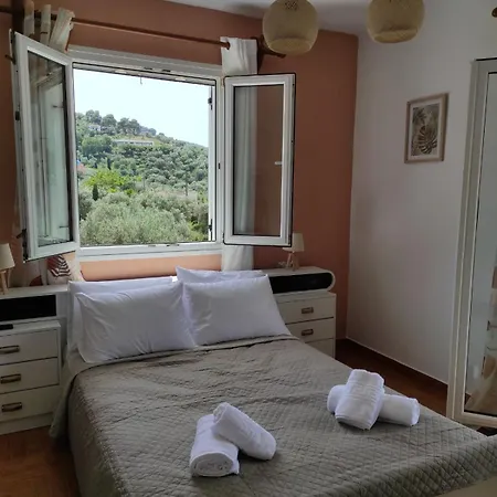 Regina's House Skopelos Town